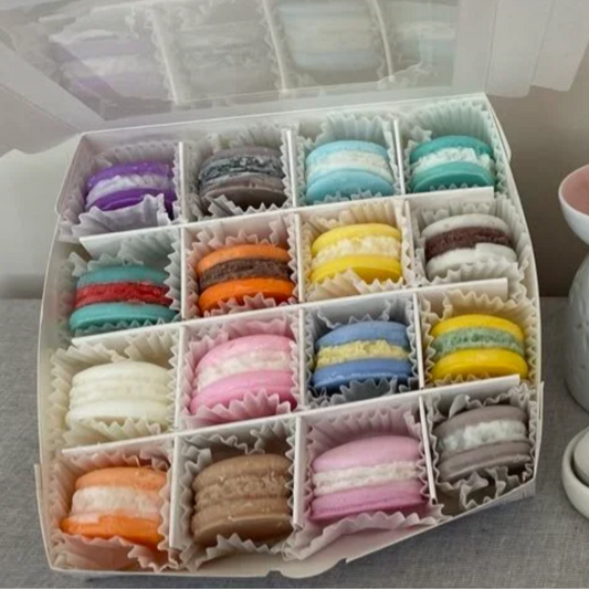 Macaron MIX BOX – 16 geuren
