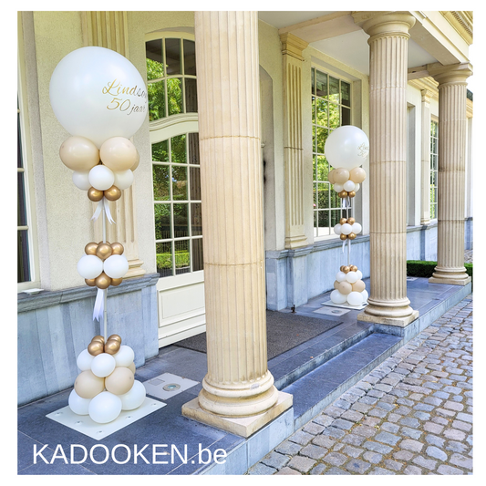 Elegante ballonzuil met eigen tekst